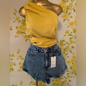 Forever 21 ultra vintage denim shorts size 30